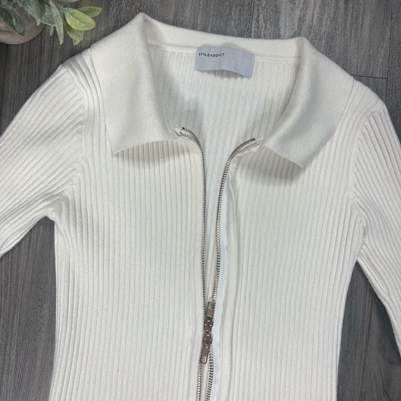 Style Addict Double Zip White Knit Sweater - Picture 8 of 13